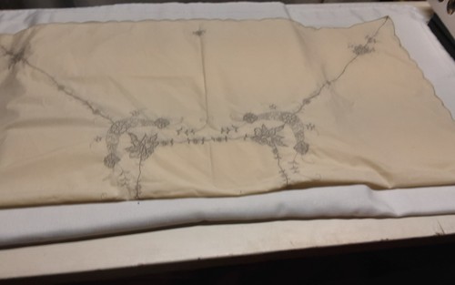 Embroidered ivory table - ivory,